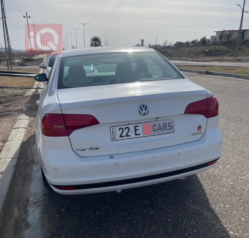 فولكسفاغن بورا